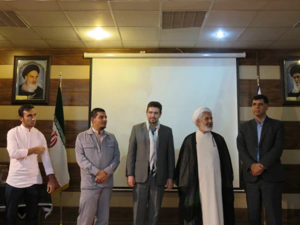 جشن گرامیداشت ولادت پیامبر اکرم(ص)، امام صادق(ع) و هفته بسیج در پردیس شهید رجایی برگزار گردید 2