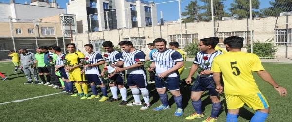 مسابقه فوتبال بین تیم شهرداری منطقه 3 شیراز و دانشجویان پردیس شهید رجایی 2