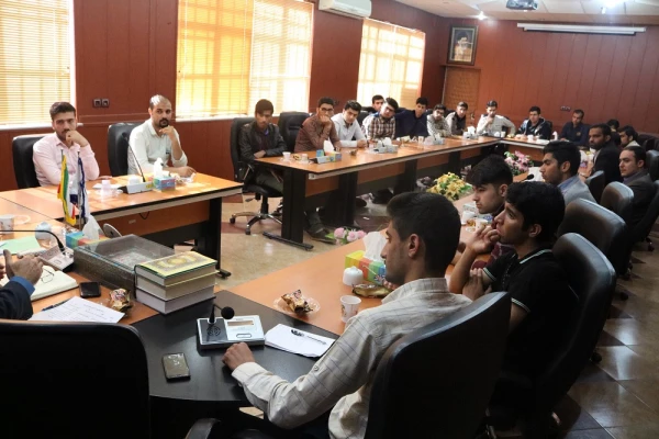 جلسه معاونت توسعه منابع و امور دانشجویی با شورای صنفی و نمایندگان سراهای دانشجویی 4