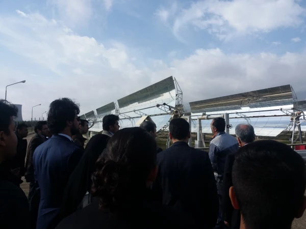 بازدید دانشجو معلمان  پردیس شهید رجایی از نیروگاه خورشیدی شیراز 3