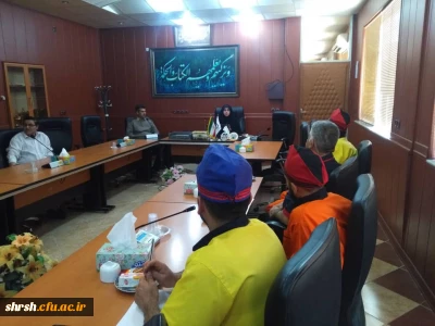 کارگاه آموزشی تغذیه سالم و اصول نگهداری مواد غذایی توسط مرکز بهداشت شیراز جهت پرسنل طبخ و توزیع مواد غذایی پردیس شهید رجایی شیراز