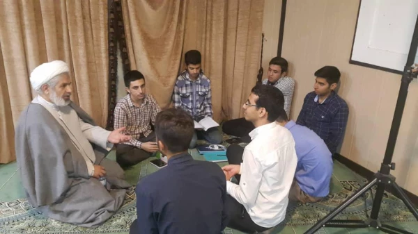 نهمین جلسه از سلسله جلسات مباحثه ى کتب شهید مطهرى در طرح بینش مطهر پردیس شهید رجایى 2