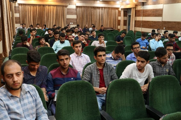 حضور دکتر مسعود رضائی نماینده مردم شیراز در مجلس شورای اسلامی
در دانشگاه فرهنگیان فارس برای پاسخگویی به مطالبات صنفی دانشجومعلمان 2