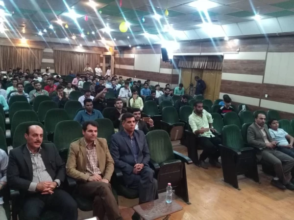 مراسم تقدیر و تشکر از برگزیدگان حوزه های فرهنگی، هنری، علمی، ورزشی و اخلاقی دانشجویان 3