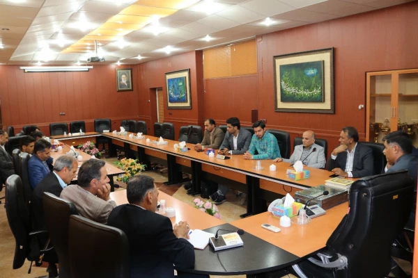 دیدار دکتر رضایی رئیس کمیسیون عمران مجلس شورای اسلامی با مسئولین و دانشجویان دانشگاه فرهنگیان فارس 8