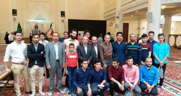 حضور مسولین، کارکنان و دانشجویان دانشگاه فرهنگیان شیراز در نماز دندان شکن روز جمعه در سومین حرم اهل بیت (ع) 2