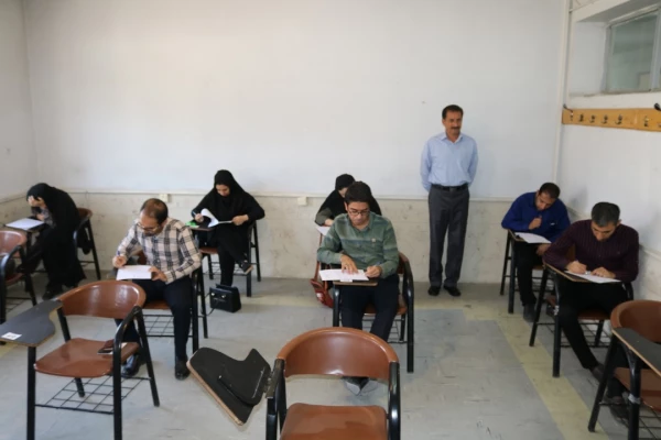امتحانات پایان ترم مهارت آموزان ماده 28 ورودی های 97 پردیس شهید رجایی فارس 5