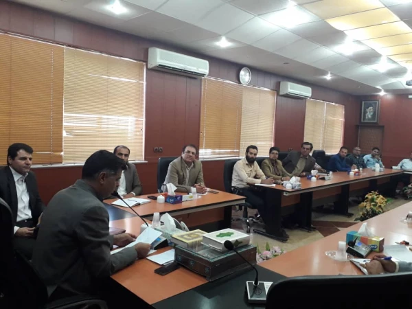 جلسه شورای اداری کارکنان پردیس شهید رجایی شیراز 4