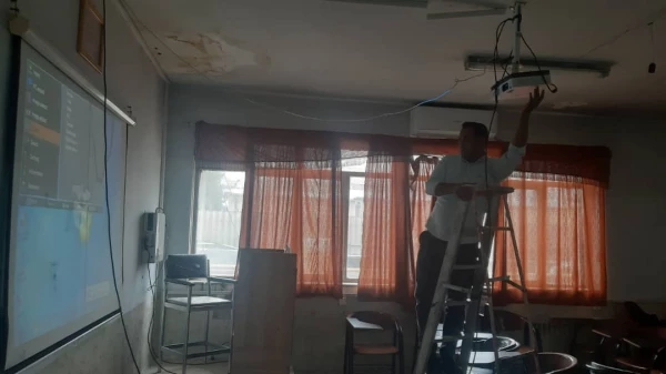 تعمیر و راه اندازی سیسستم کلاس های آموزشی 2