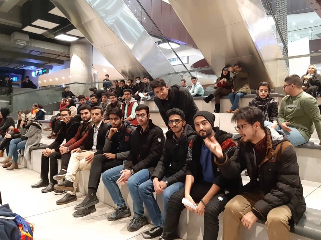 شرکت دانشجوها در دومین جشنواره گروه های کرال ایران از طرف کانون موسیقی 3