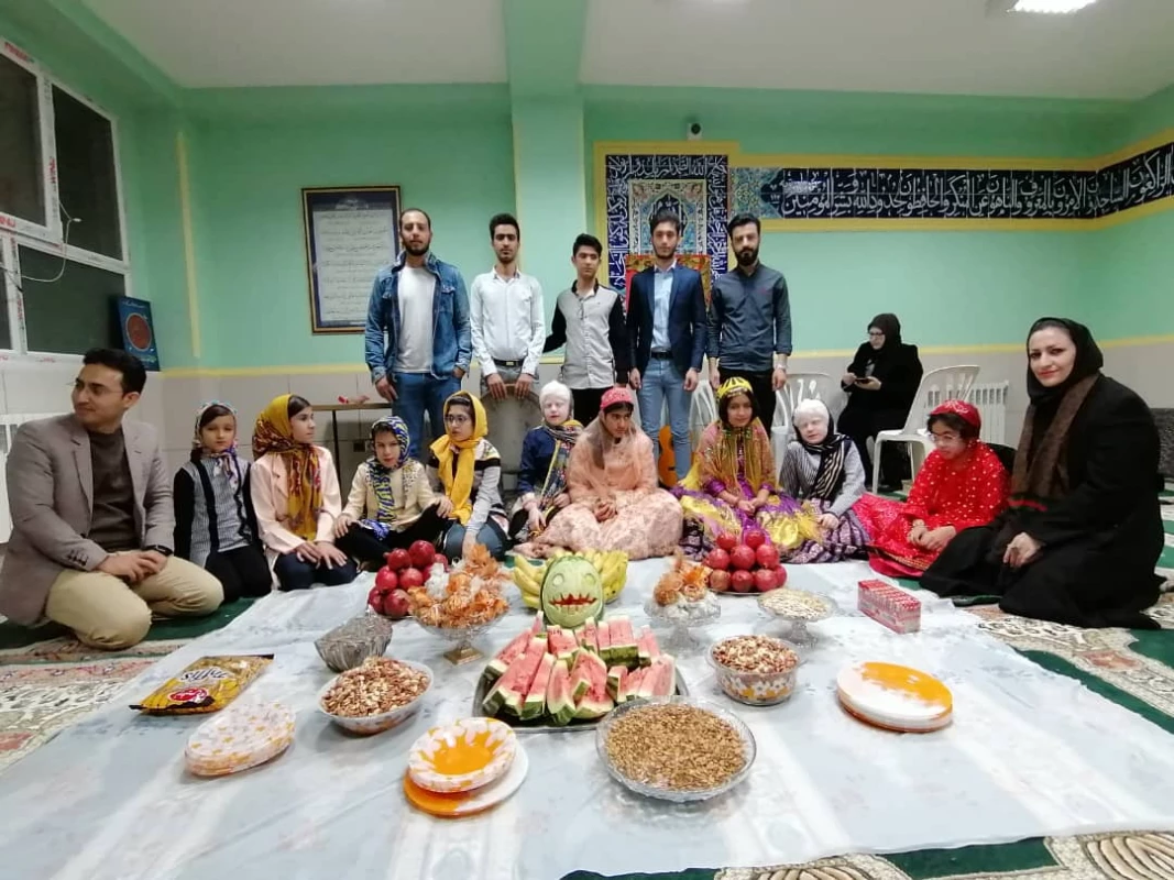 برگزاری جشن شب یلدا توسط دانشجویان کانون موسیقی و سرود پردیس رجایی در مدرسه نابینایان و کم بینایان شوریده شیرازی 2
