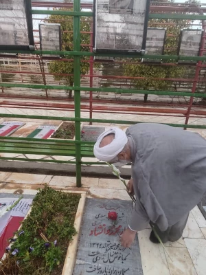 تجدید میثاق مسئولان و کارکنان پردیس شهید رجایی فارس با شهیدان گرانقدر انقلاب اسلامی 8