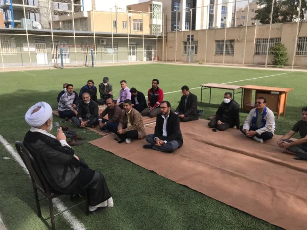 پیاده روی و ورزش صبحگاهی با حضور همکاران پردیس شهید رجایی در بوستان آزادی به مناسبت اعیاد شعبانیه 3